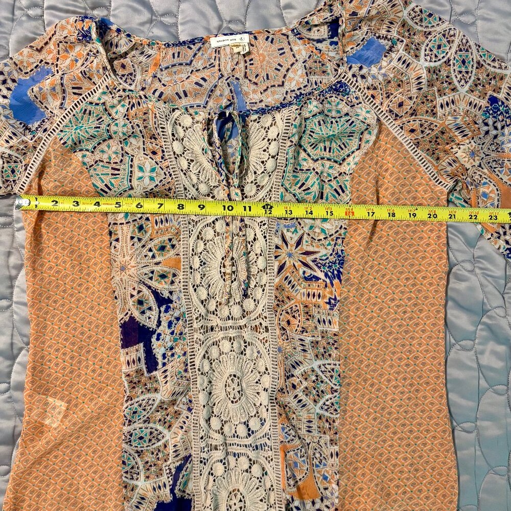 Anthropologie Meadow Rue Peach Lace Inset Tie Neck Sheer Boho Tunic Blouse XS - Picture 5 of 8